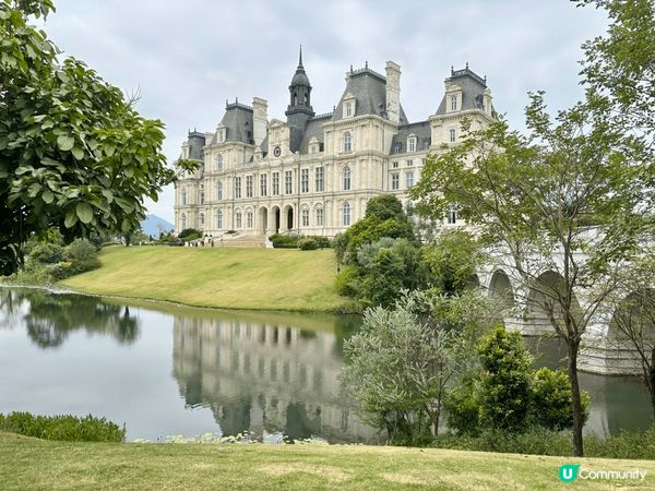 華為歐洲小鎮，並非單純一個「靚」字可以形容。它更像是一幅精心...