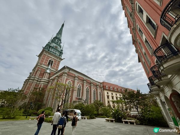 華為歐洲小鎮，並非單純一個「靚」字可以形容。它更像是一幅精心...
