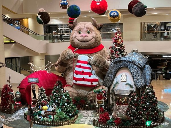 太古廣場的聖誕佈置一向令人期待，每年我都會來這看看的聖誕佈置...