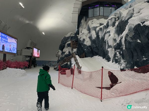 去觀瀾湖玩雪，適合一家大細一齊去，小朋友超開心！