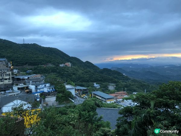 台灣九份。醉人美景。夕陽無限好…..平靜的心行行走走沒行程，...