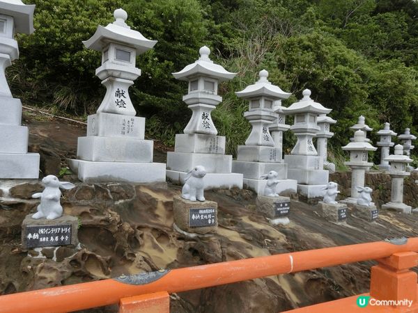 第一次去日本鹿兒島，參觀了這個位於懸崖海邊的神社，海浪不停泊...