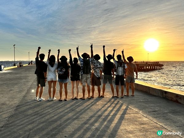 一班人一齊去潛水永遠都係最快樂既事，水底既安靜，水面既熱鬧，...