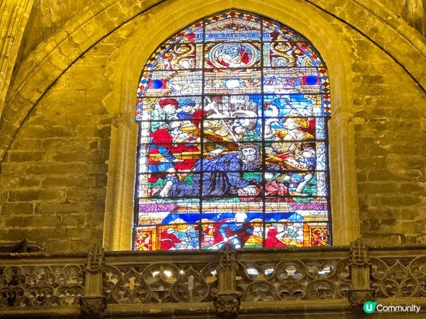 佢幫我是一個很多歷史延續的地方，很多建築物都保留着古代藝術的...