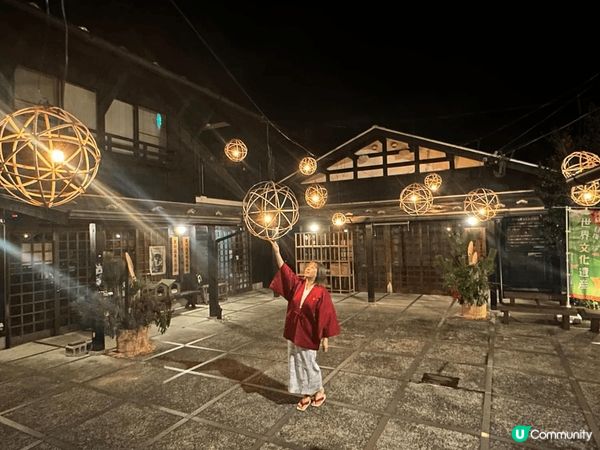 黑川溫泉街很好逛，黑川溫泉♨️湯明燈祭，沿河川掛滿縷空竹製燈...