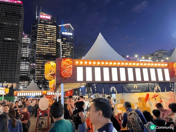 香港美酒佳餚,因為有現場bank唱歌
