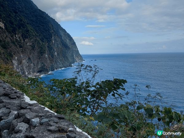 這次台灣之旅十分好玩。遠離台北，走到郊區，睇美麗海岸線和山景...