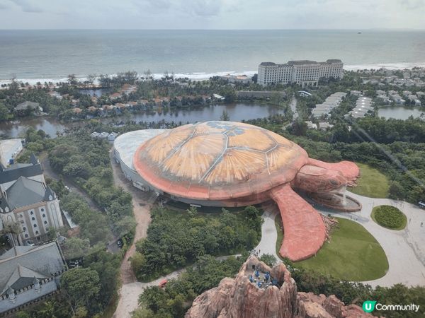 這裡是富國島,是一個比香港更細的地方, 但它有全世界最長的纜...