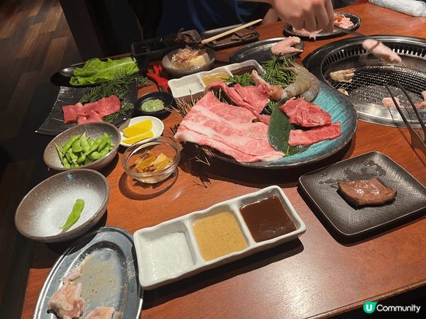 去日本旅行點都會想食一餐燒肉放題｡今次去咗大阪梅田的力丸燒肉...