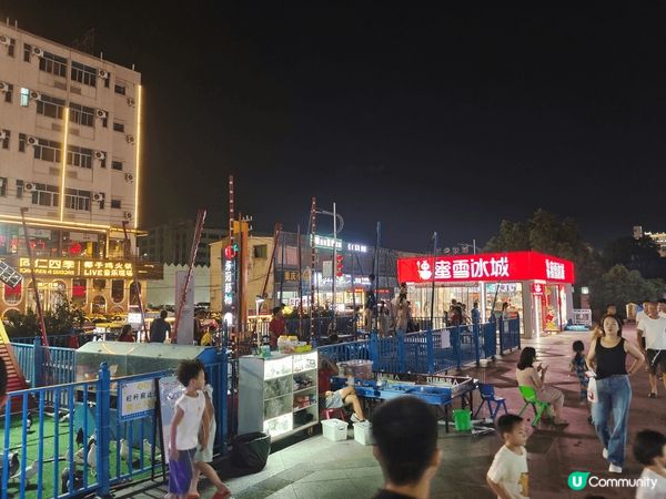 北上返深圳玩就成日㗎喇，時間多少少就玩入少少，今次陪屋企入到...