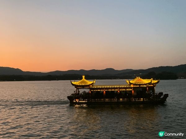 推薦前往西湖旅遊的原因有很多，以下是一些主要的理由，讓你不容...