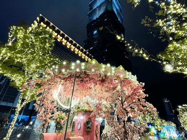 台北101及信義商圈的聖誕夜，步入年底，各家購物中心紛紛開始...