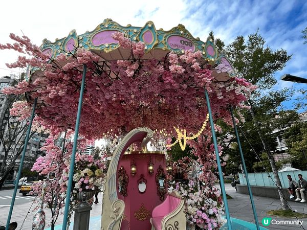 台北101及信義商圈的聖誕夜，步入年底，各家購物中心紛紛開始...