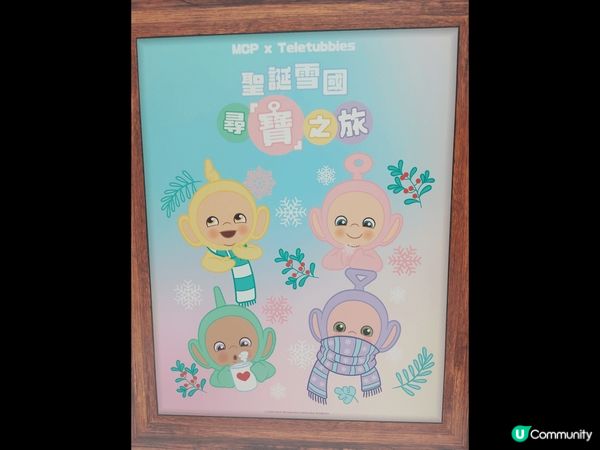 聖誕就到啦～ 很多商場都有不同的聖誕裝飾及擺設，並播放著聖誕...