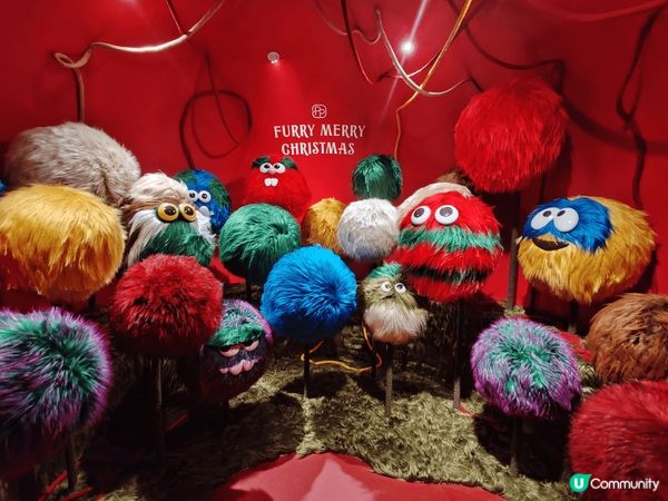 今年，太古廣場將為熱愛聖誕的您呈獻一場超乎想像的盛大聖誕慶典...