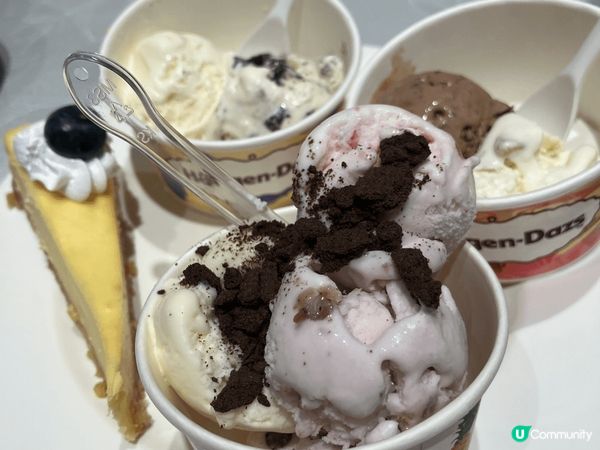 四海一家自助晚餐，性格比高，由17:00-21:00，食足4...