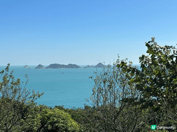 冬天行山可以一邊睇風景，令到身體暖暖地，免費有唔使用太多金錢...