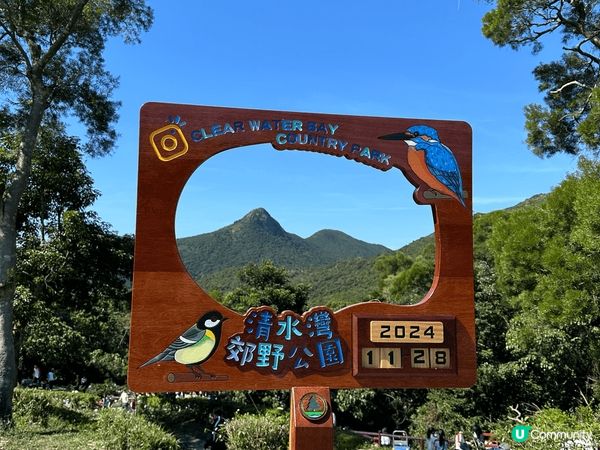 冬天行山可以一邊睇風景，令到身體暖暖地，免費有唔使用太多金錢...