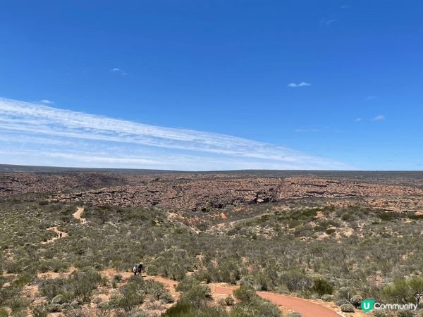 西澳卡爾巴里國家公園佔地超過183,000公頃，擁有內陸探險...