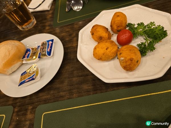 澳門的木偶葡國餐廳值得大家去一試，馬介休球、葡國雞等傳統美食...