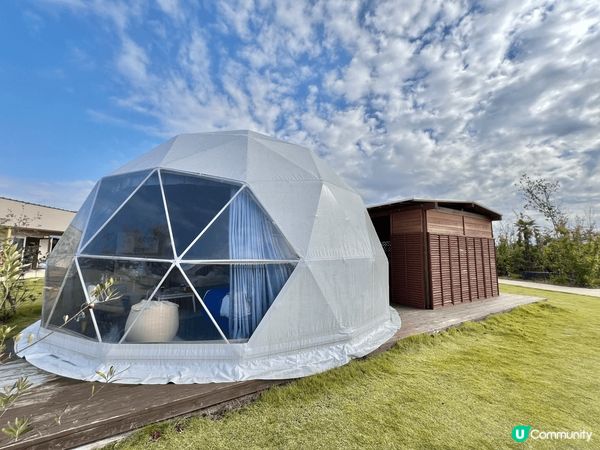 在日本冬日之旅中，體驗獨特的glamping，享受室內和戶外...