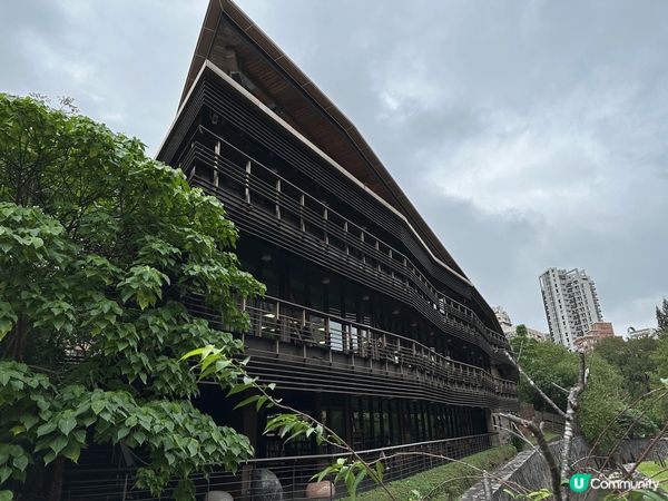 以上介紹嘅地方係台灣北投，北投係台灣最著名嘅溫泉勝地，當中地...