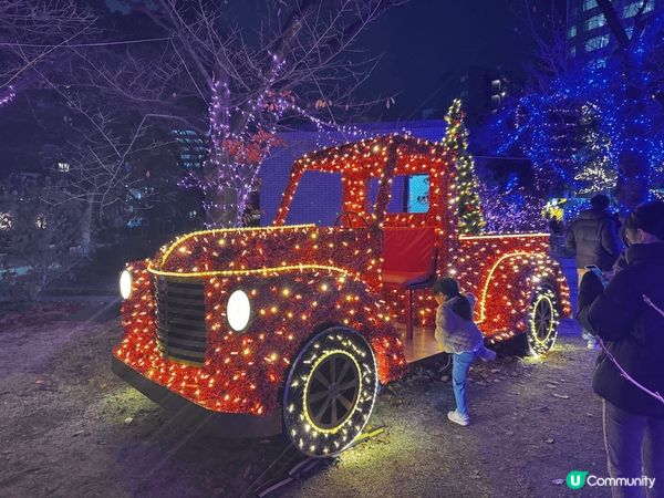 日本的公園聖誕節日氣氛特別濃