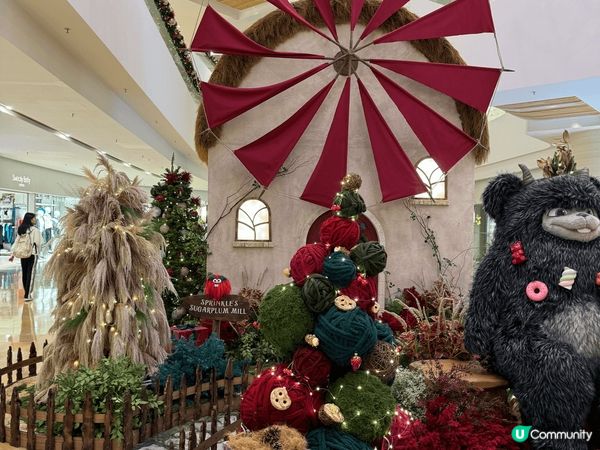 金鐘太古廣場，今年有很多聖誕裝飾，充滿聖誕氣氛，適合一家大細...