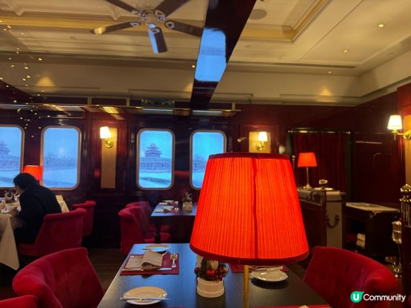 在半島節日列車用餐🚂過一個浪漫的白色聖誕