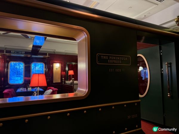 在半島節日列車用餐🚂過一個浪漫的白色聖誕