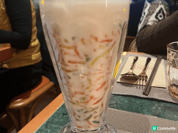 這間餐廳雖然有偏歐洲風格，但其實是一家融合了越南和泰國菜式的...