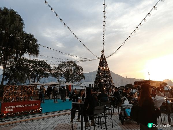 因為係一個人少，又可以影到維多利亞港既好打卡地方