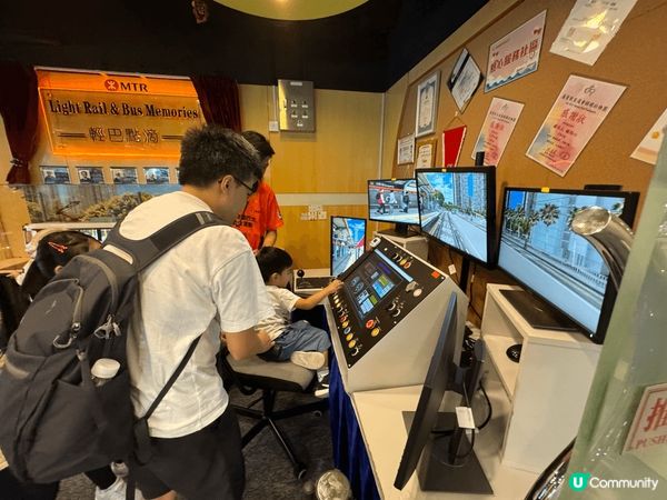 屯門輕鐵車廠，一家同樂好地方，可以同小朋友介紹輕鐵歷史，知道...