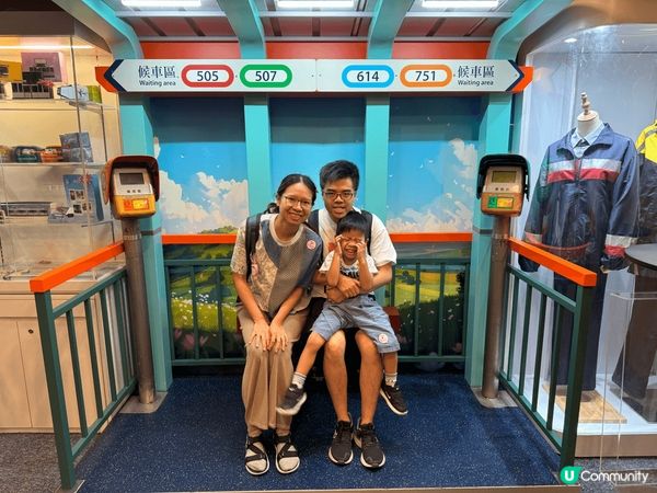 屯門輕鐵車廠，一家同樂好地方，可以同小朋友介紹輕鐵歷史，知道...