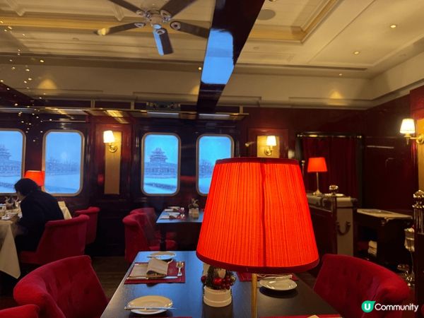 今年聖誕，都可以在香港過一個「白色聖誕」😎 半島酒店今年再次...