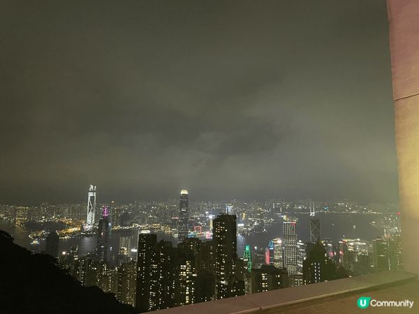 山頂大概係香港最傲人嘅地方，不論遊客定我哋香港人，每次嚟都會...