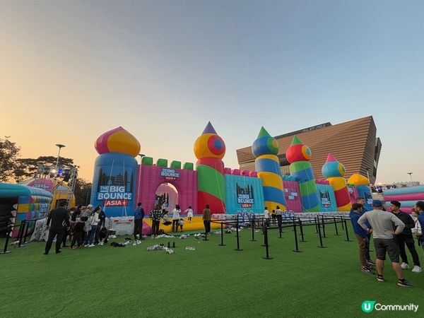 The Big Bounce, 位於西九既最大型跳彈充氣樂園...