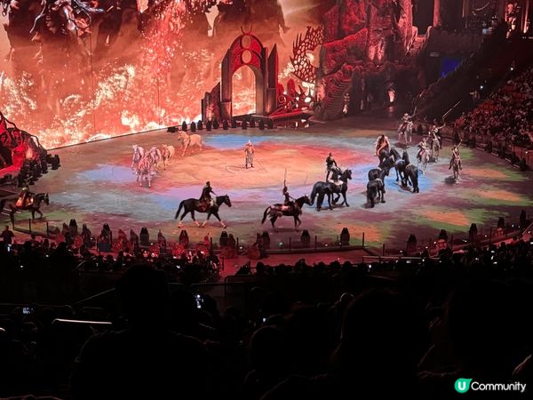 珠海長隆海洋王國確實係好玩。有刺激嘅機動遊戲，有好多動物睇，...