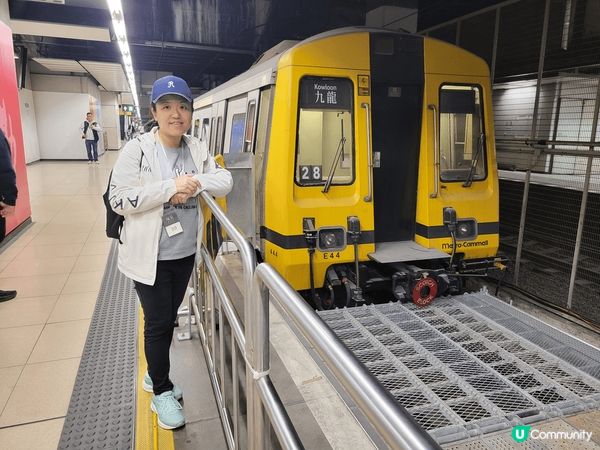 黃金海岸的金海豚，以及紅磡站 站見鐵路展，金海豚剛剛今年9月...