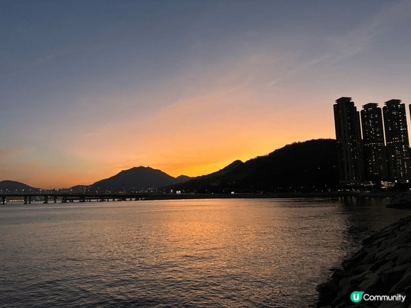 踩單車偶然發現了將軍澳嘅海濱公園，可以觀看到將軍澳大橋，建議...