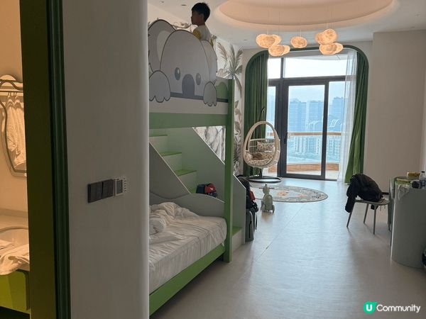 珠海橫琴梧桐樹酒店，酒店內有好大的兒童樂園，好吸引！