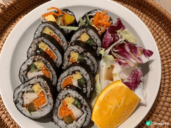 圖1是韓式紫菜飯卷，有營養又美味