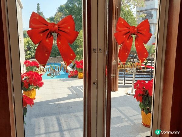 工人好有心機佈置裝飾迎聖誕，真係好有氣氛，希望人人都開開心心...