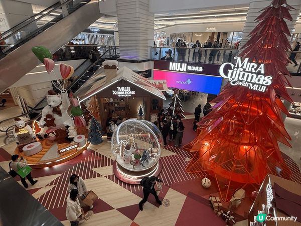 美麗華廣場內有聖誕樹燈飾可打卡，iSQUARE外則有可愛小鹿...