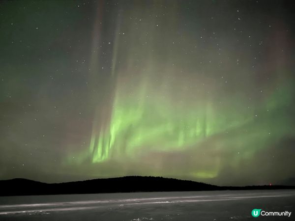芬蘭的極光真係好靚，而且仲有萬天星空，真係好浪漫，如果你都想...