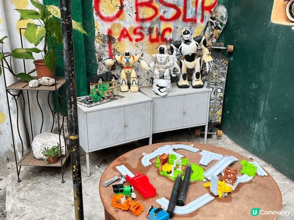 坪洲，呢個係一個好細而好有溫情嘅地方. 充滿着好多人情味. ...