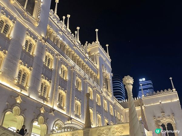 位於珠海橫琴嘅勵駿龐都廣場，無論朝早定夜晚打卡都一流，很有歐...