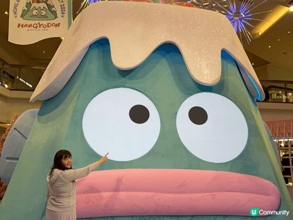 K11 musea cd Christmas tree