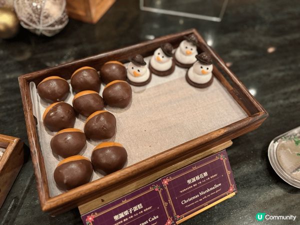 迪士尼大冒險家餐廳，聖誕自助餐，好睇又好食，甜品精緻到忍唔住...