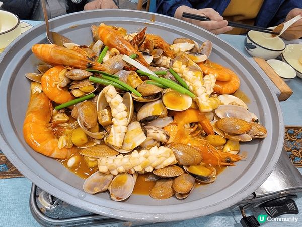 桂林海鮮煱，花膠東姑鴨腳煲，法國田螺。。樣樣都色香味俱全👍👍...